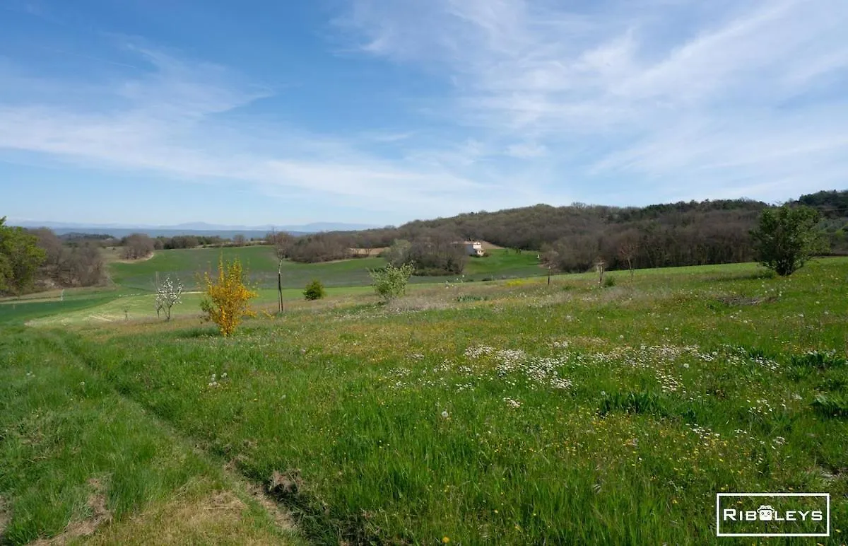 Mas Avec Vue Et Piscine Aux Portes Du Luberon Country house Forcalquier