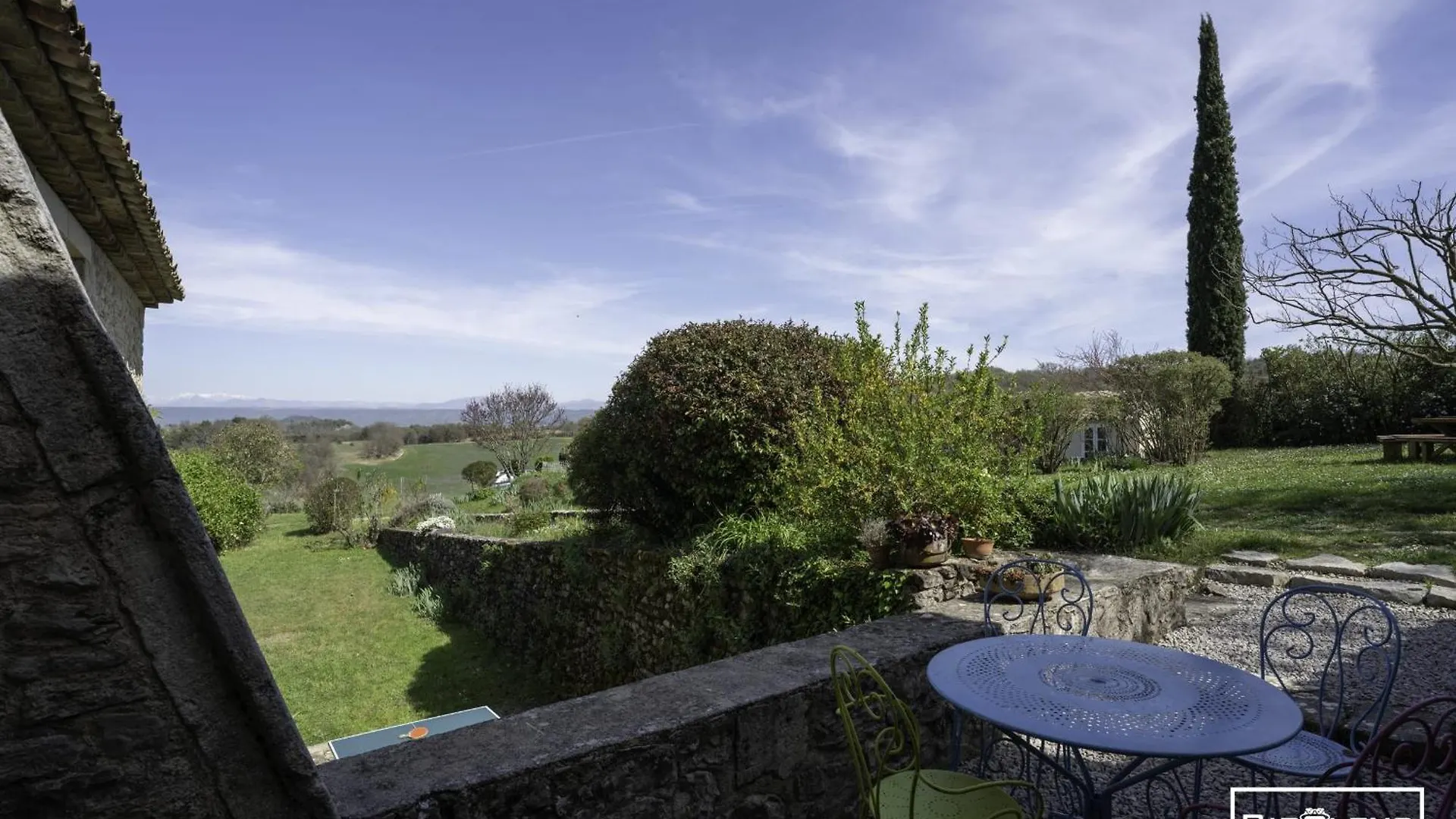 Country house Mas Avec Vue Et Piscine Aux Portes Du Luberon France