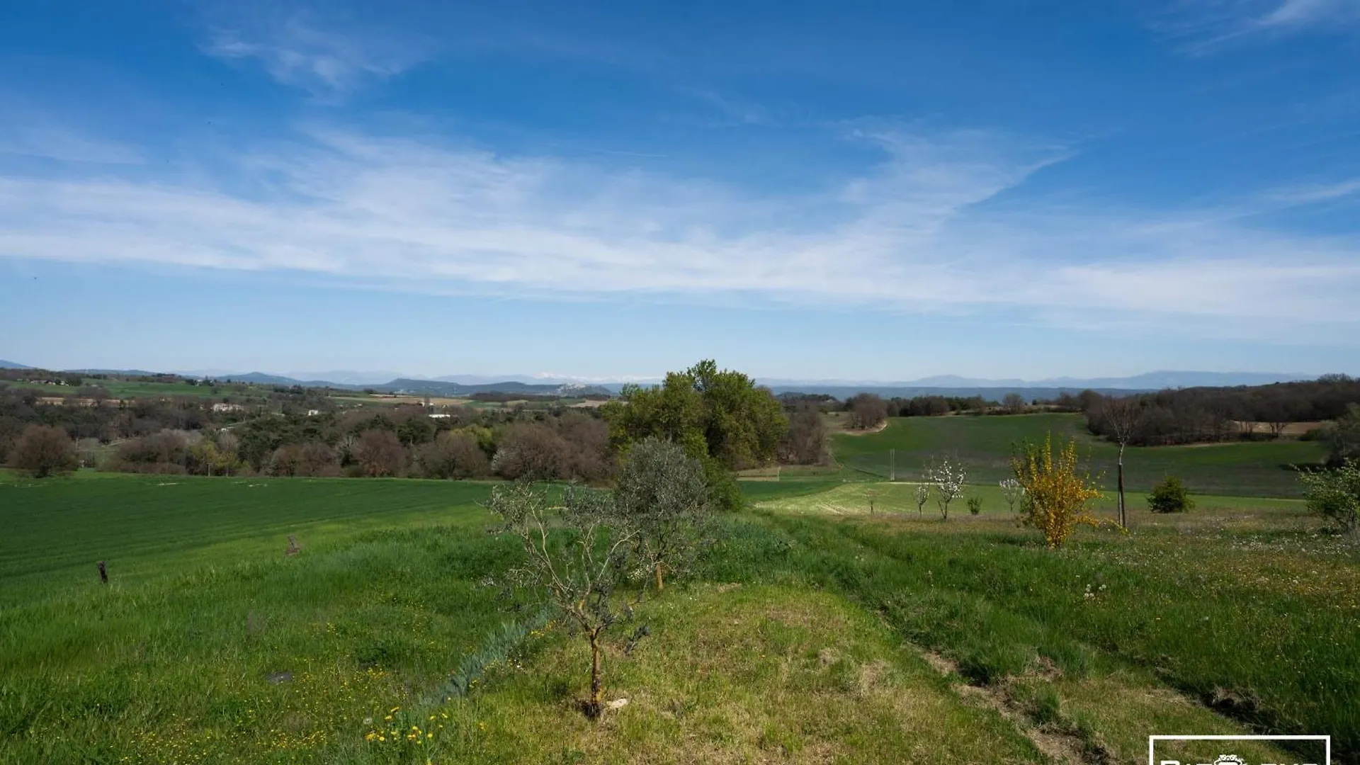 Mas Avec Vue Et Piscine Aux Portes Du Luberon France