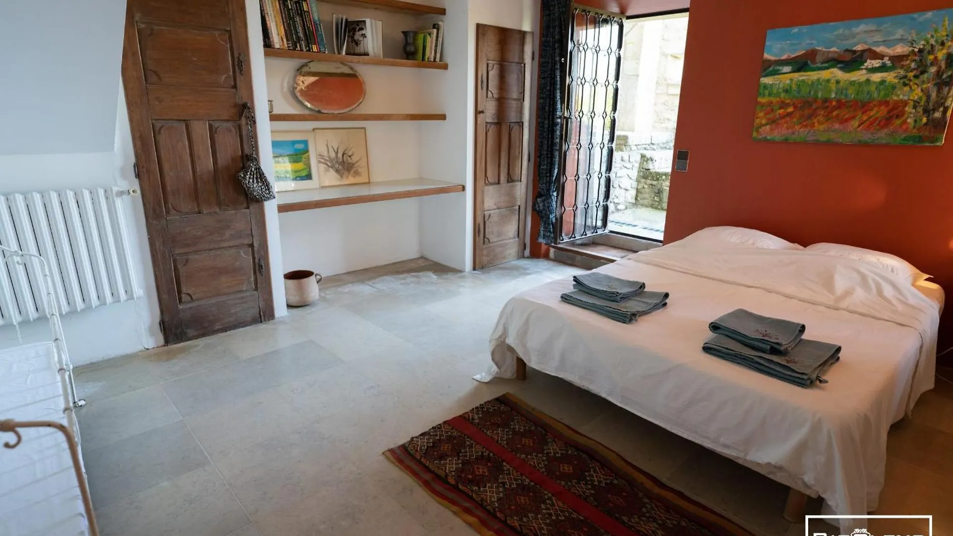 Country house Mas Avec Vue Et Piscine Aux Portes Du Luberon France