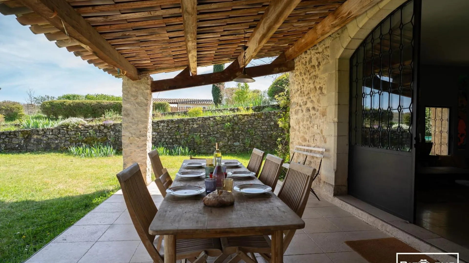 Mas Avec Vue Et Piscine Aux Portes Du Luberon