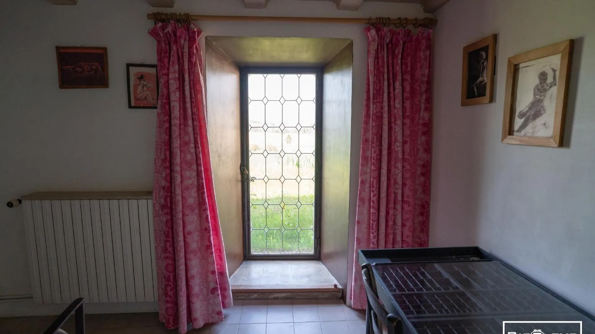 Country house Mas Avec Vue Et Piscine Aux Portes Du Luberon